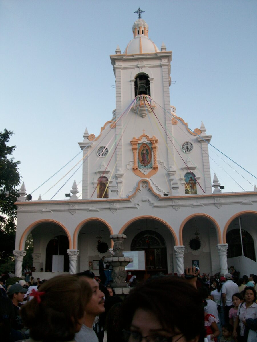 Basílica de Nuestra Señora de Guadalupe (Antiguo Cuscatlán, El Salvador)