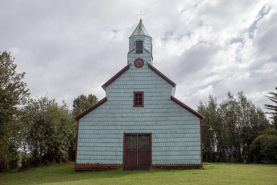 Iglesia del Carmen de Cariquilda (Maullín, Los Lagos)
