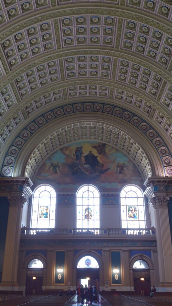 La Basílica de Nuestra Señora de los Dolores de Chicago (Ill