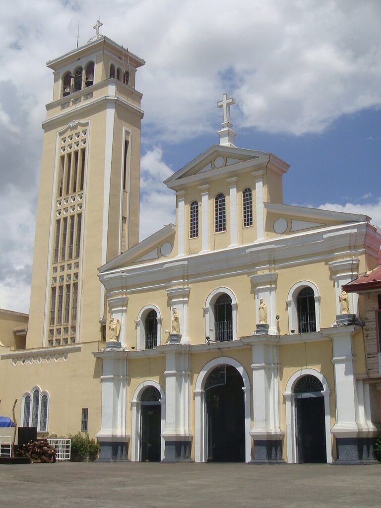Santuario de Nuestra Señora de Manaoag (Pangasinán)