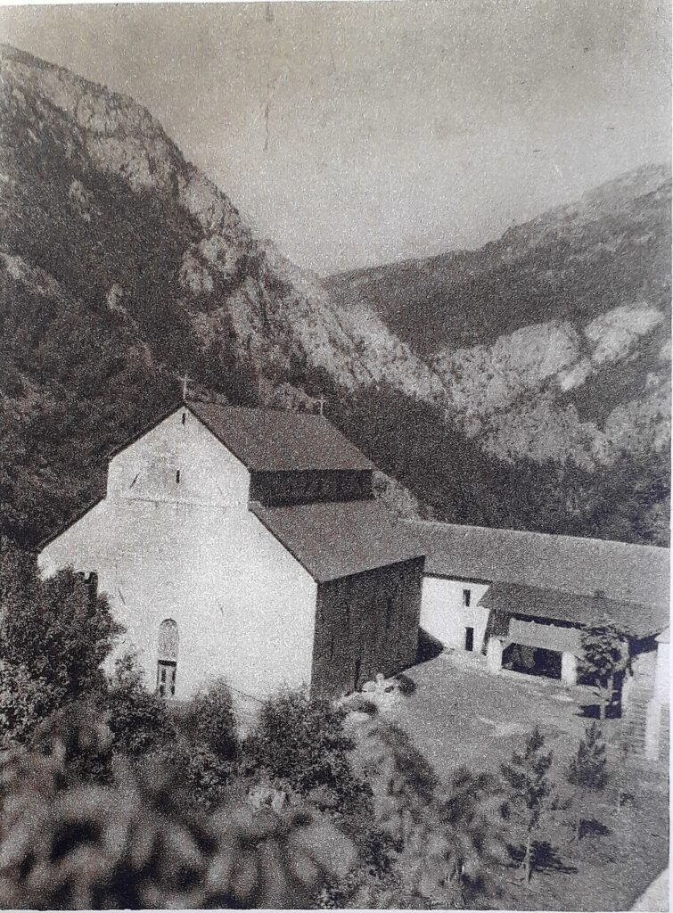 El monasterio de Piva