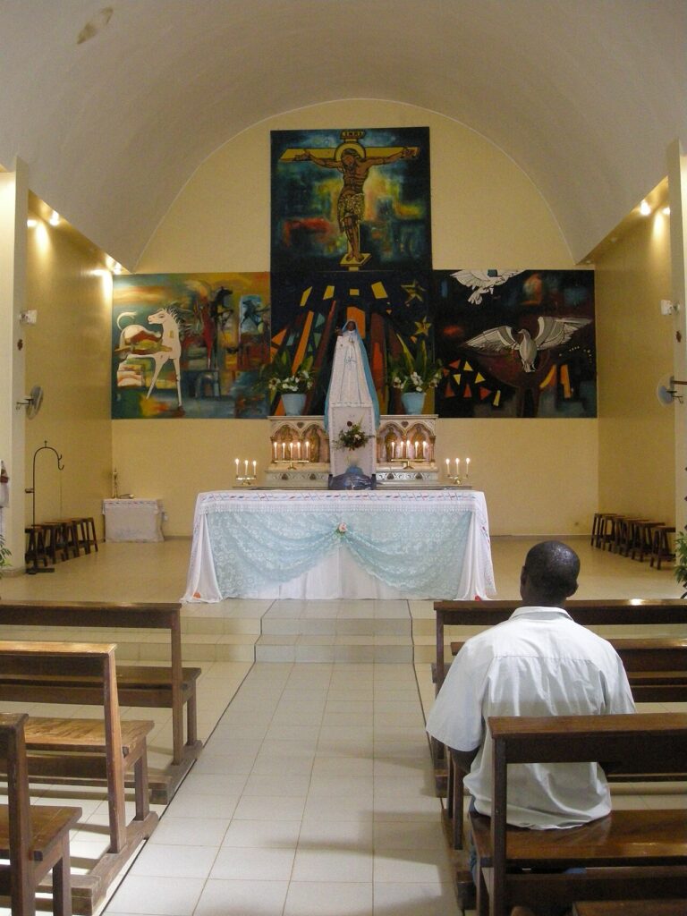El santuario de Nuestra Señora de la Liberación de Popengu