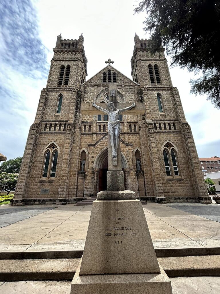 La catedral del Sagrado Corazón de Harare (Zimbabue)