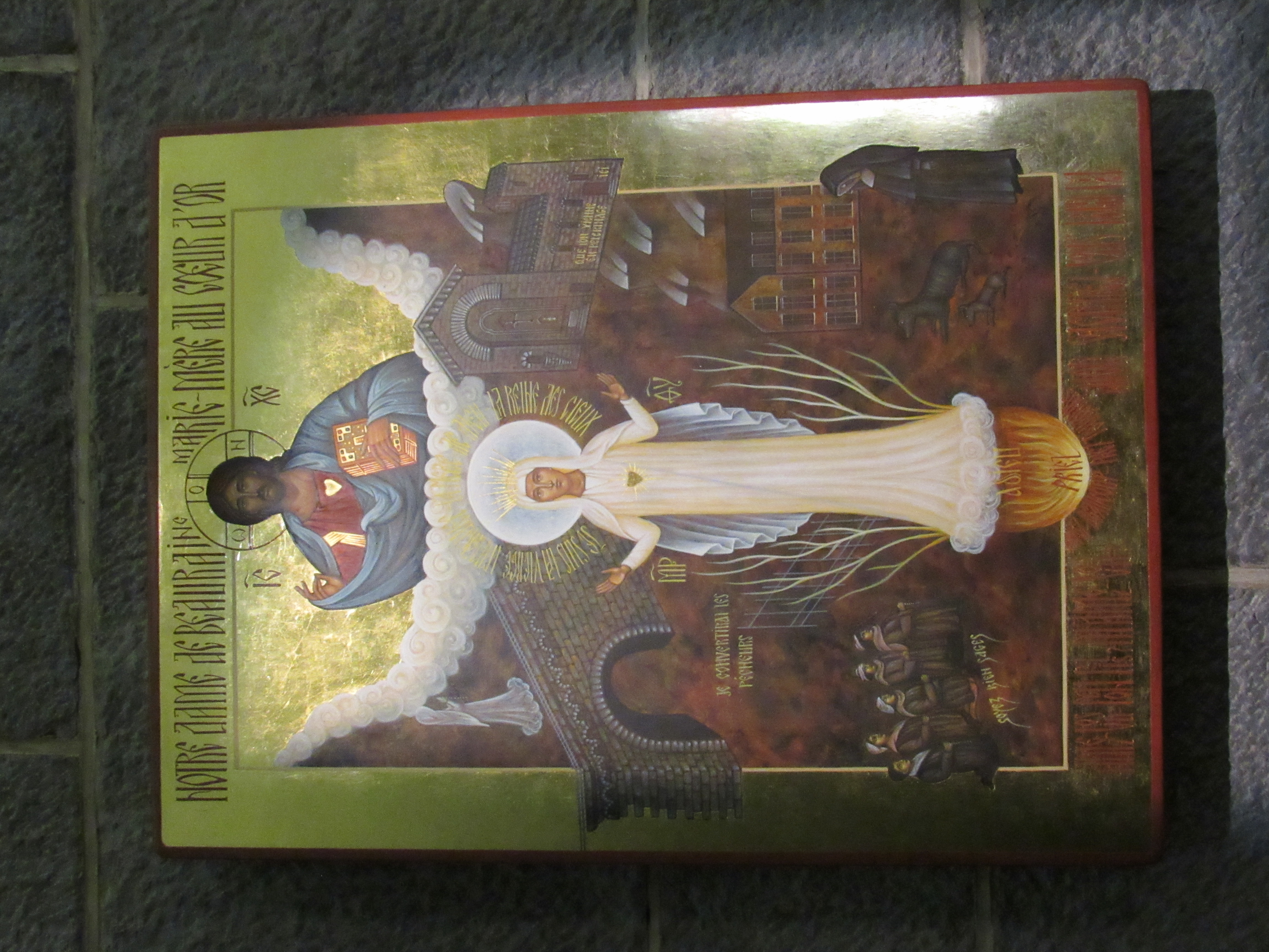 Imagen de Nuestra Señora de Beauraing, la Virgen del Corazón de Oro