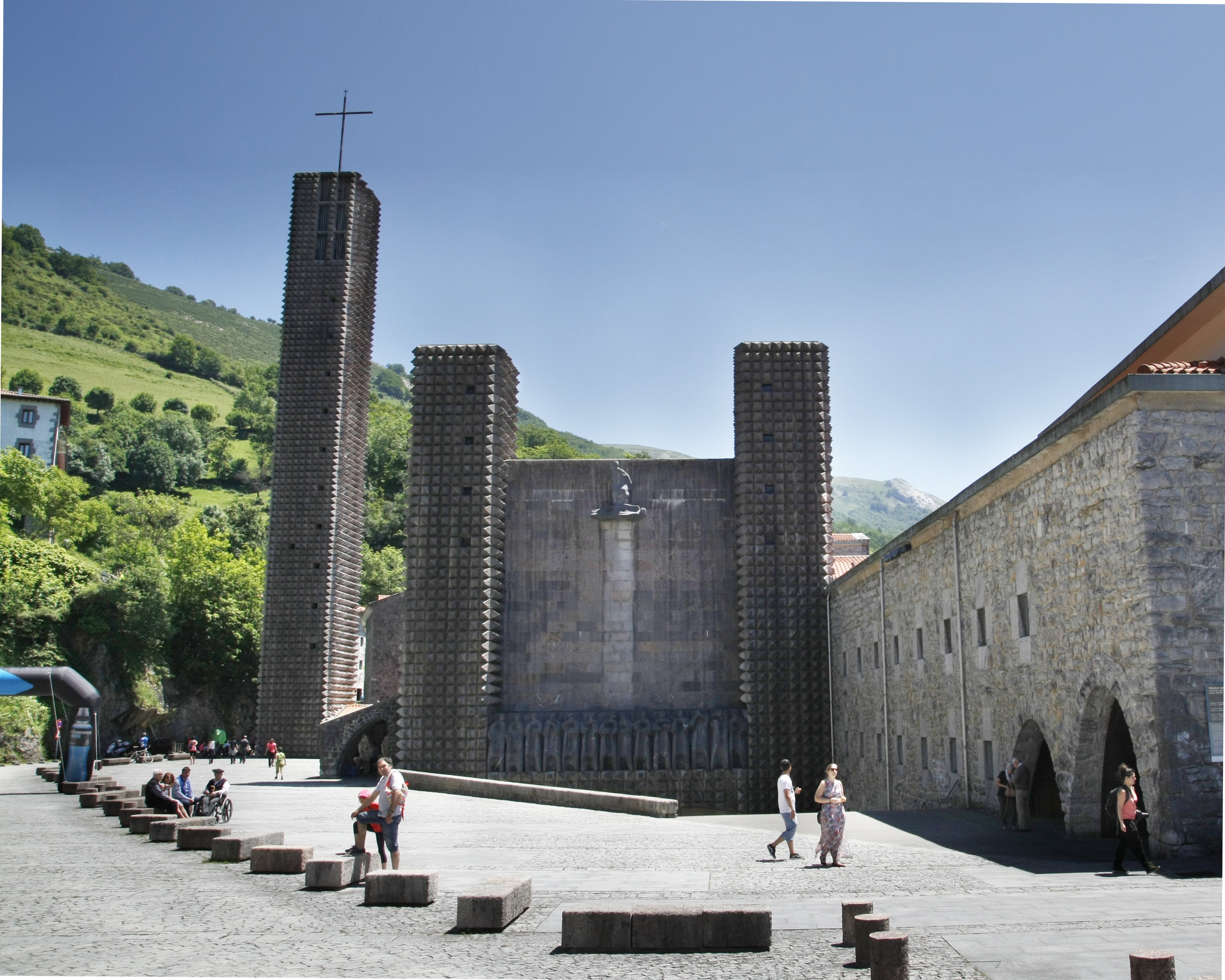 Santuario de Nuestra Señora de Aránzazu, en Oñati (Guipúzcoa)