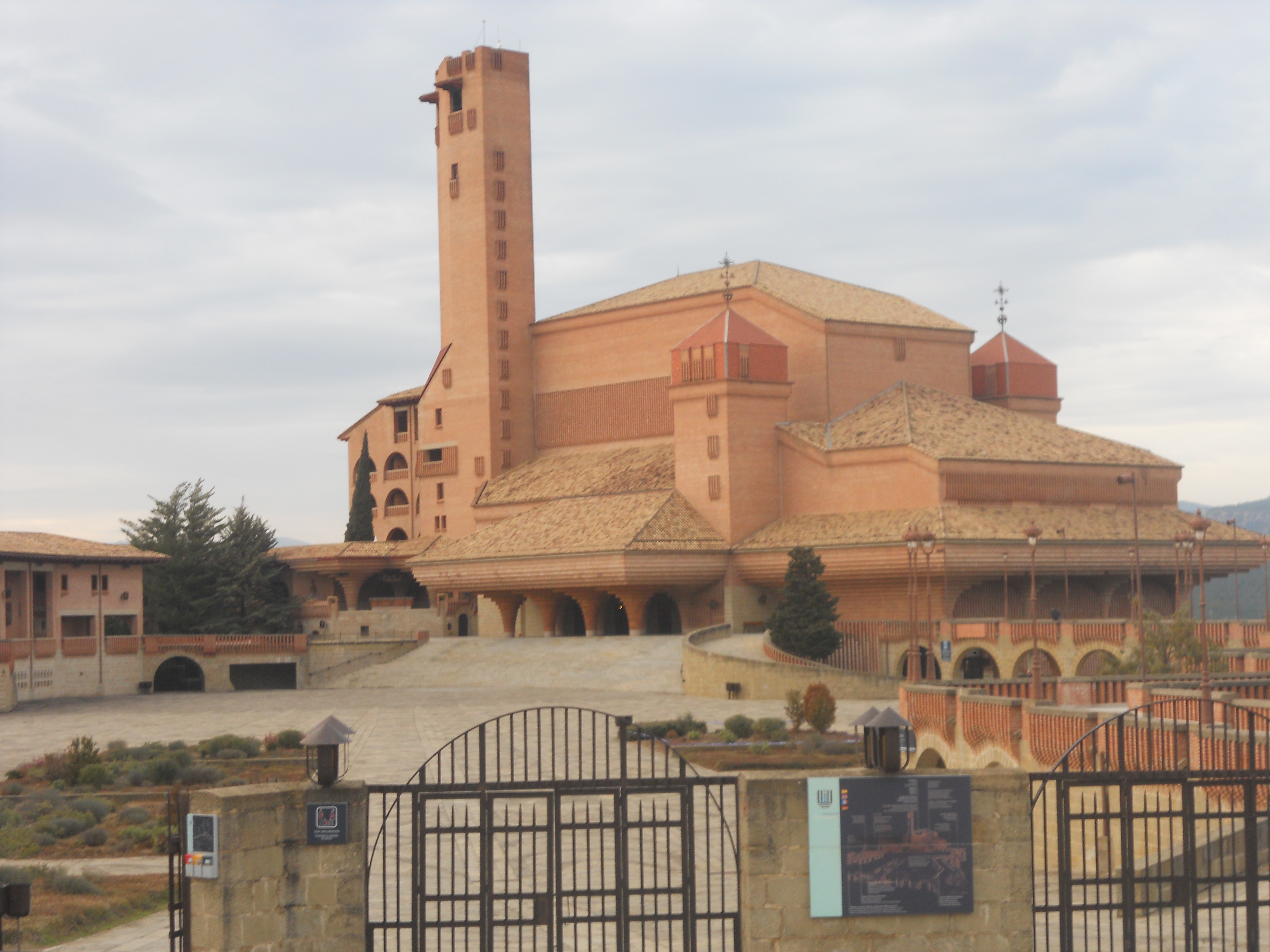 Santuario de Nuestra Señora de Torreciudad, en el Somontano de Barbastro (Huesca)