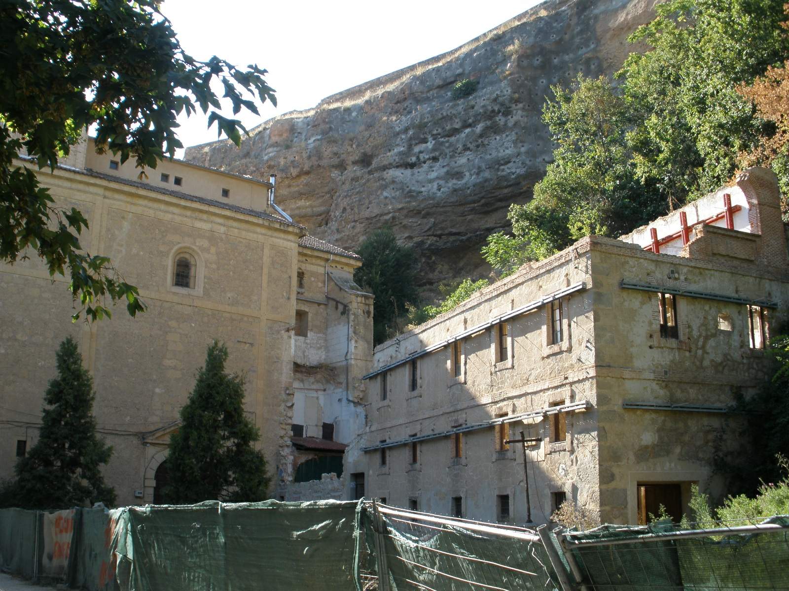 Santuario de Nuestra Señora de la Fuencisla, al pie de las Peñas Grajeras, en Segovia
