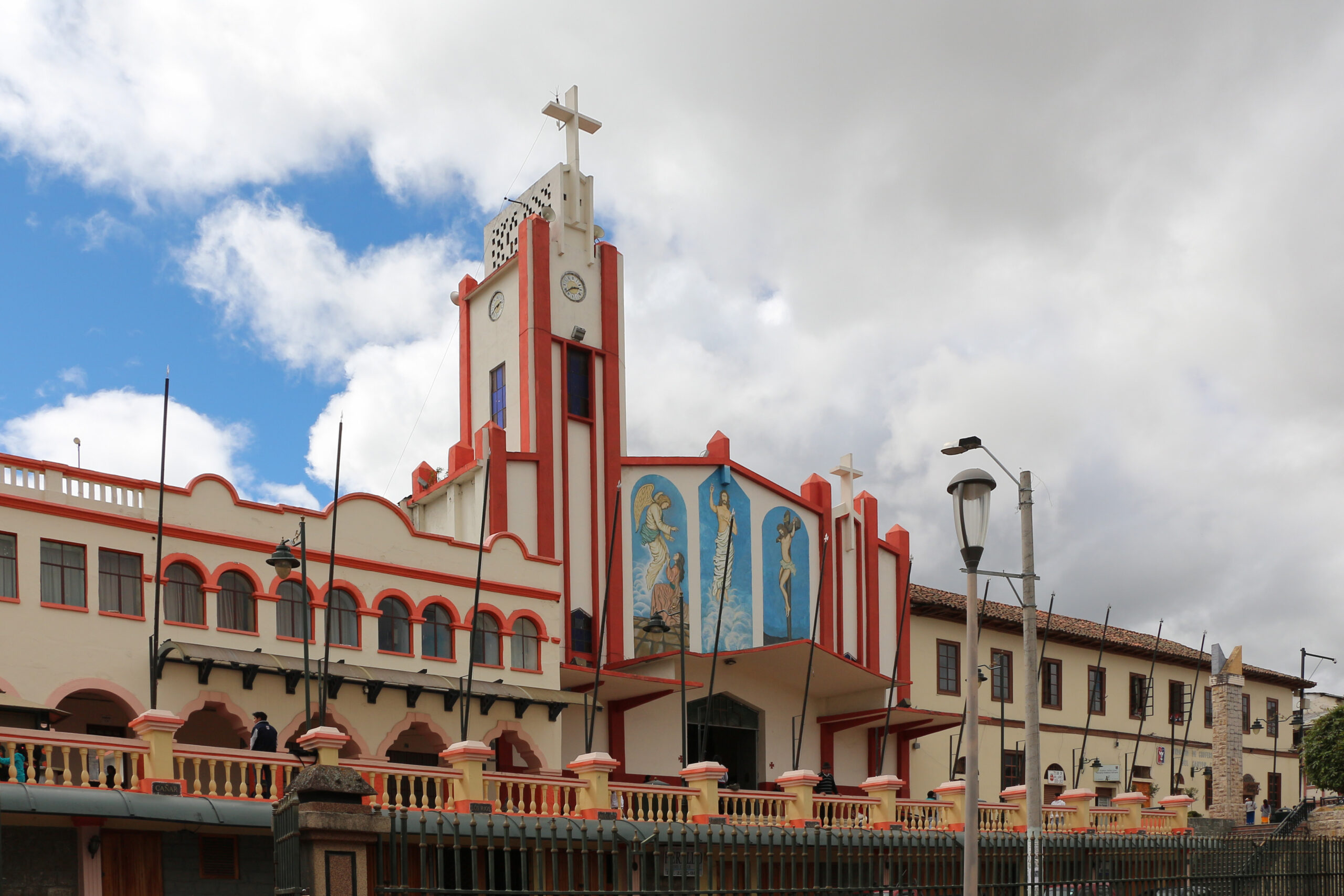 Iglesia de San Antonio de Cañar, templo matriz de la ciudad de Cañar (Ecuador)