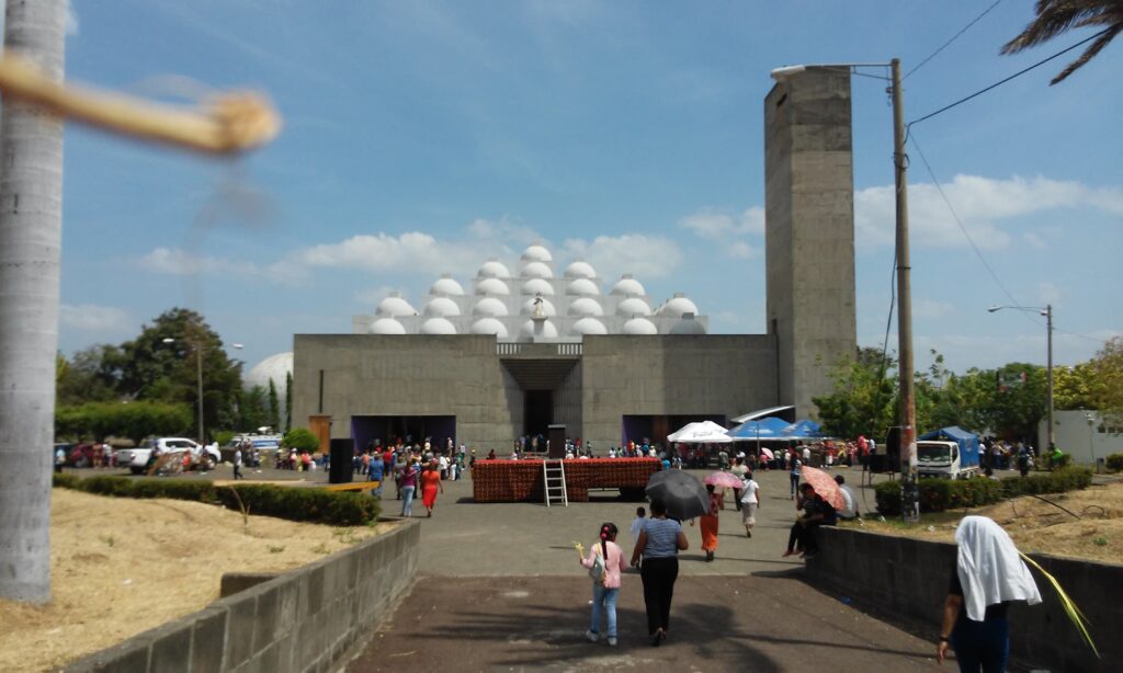 Fachada de la Catedral Metropolitana de la Inmaculada Concepción de Managua