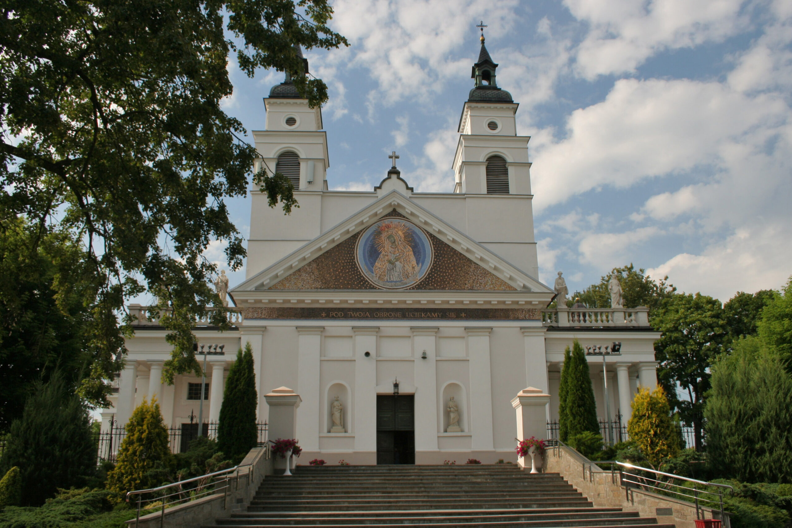 Iglesia de San Antonio de Padua, santuario del Santísimo Sacramento en Sokółka